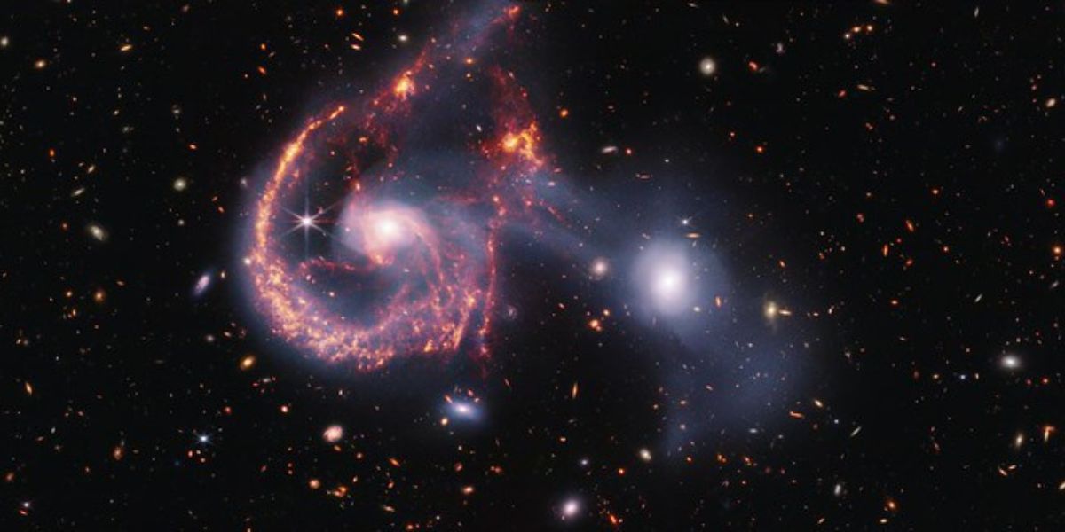A Pair of Galaxies Called ARP 107 Captured By The JWST