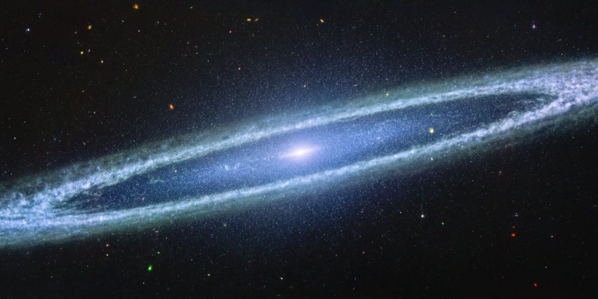 Sombrero Galaxy Shown In Mid-Infrared Image
